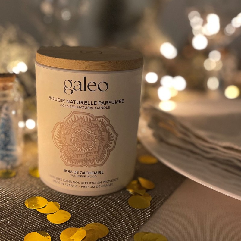 Natural scented candle Cashmere Wood