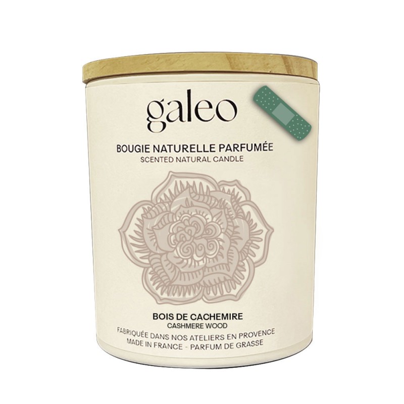 Cashmere Wood natural scented candle - imperfect